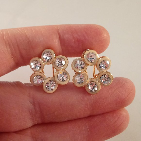 18K Yellow Gold Plated Swirl Flower Crystal Stud Earrings - Picture 4 of 6